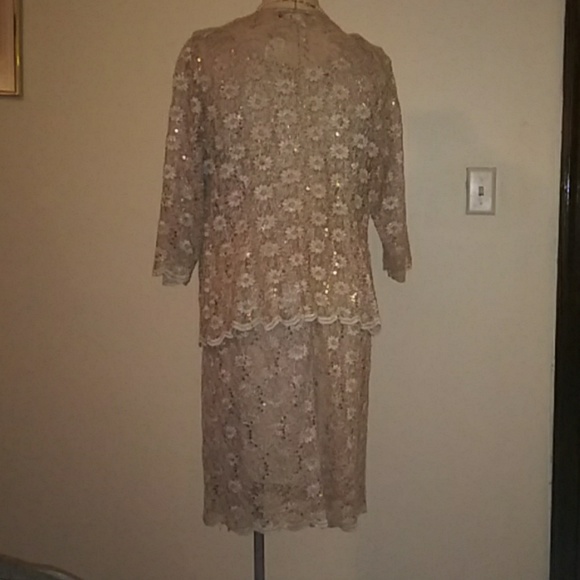 R&M RICHARDS - Picture 2 of 4